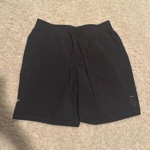 Men’s Lululemon 7” license to train linerless shorts black size medium